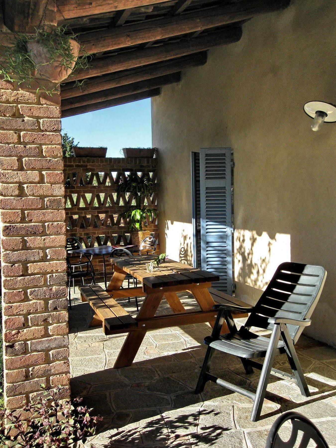 Agriturismo Cascina Ponchietta Monta Exterior photo
